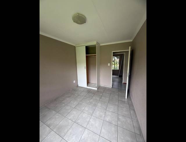 3 BEDROOM HOUSE FOR SALE IN COUNTRY VIEW